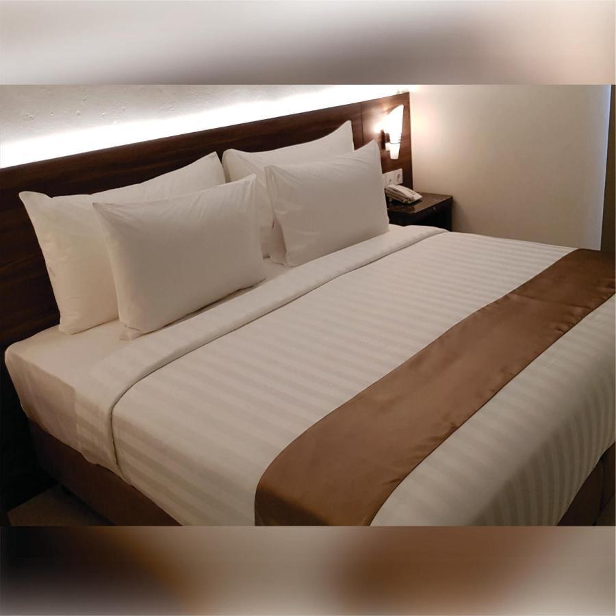 Aimas Hotel And Convention Centre 索龙 外观 照片